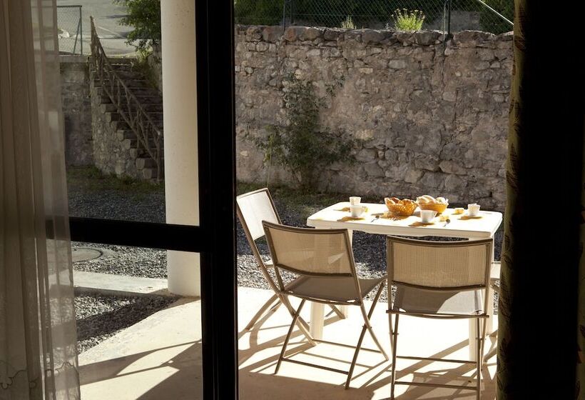 Отель Résidence Château Des Magnans By Nevesol