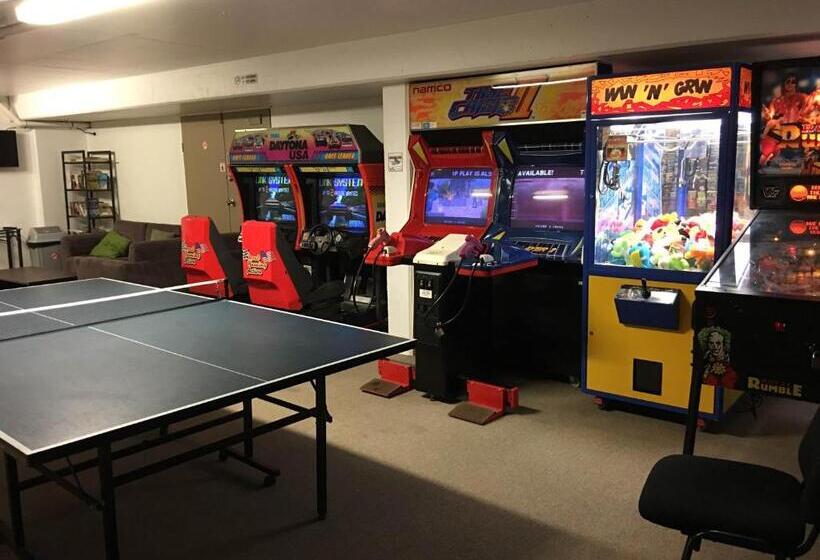 בית מלון כפרי Santana Resort Surfers Paradise