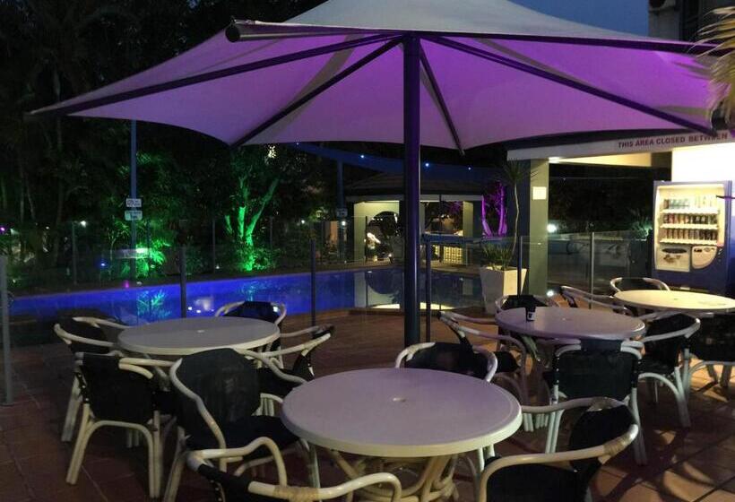 בית מלון כפרי Santana Resort Surfers Paradise