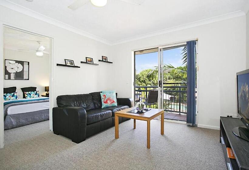 בית מלון כפרי Santana Resort Surfers Paradise