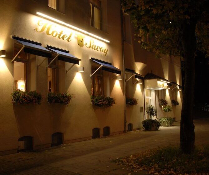 בית מלון כפרי Savoy Hannover