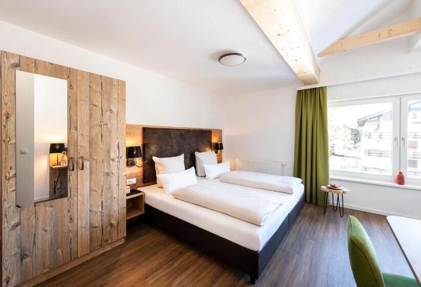 Отель Schnitzers Dahoam   Hundefreundlich