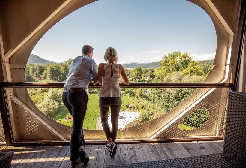 ホテル Das Seepark Wörthersee Resort