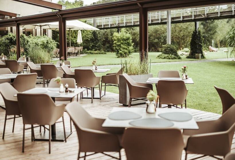 ホテル Das Seepark Wörthersee Resort