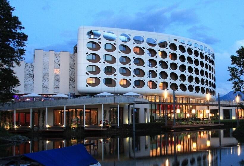 هتل Das Seepark Wörthersee Resort