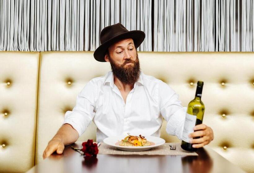 ホテル Das Seepark Wörthersee Resort