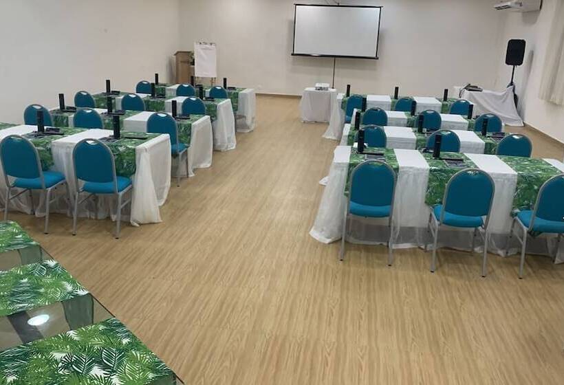 בית מלון כפרי Serrambi Resort