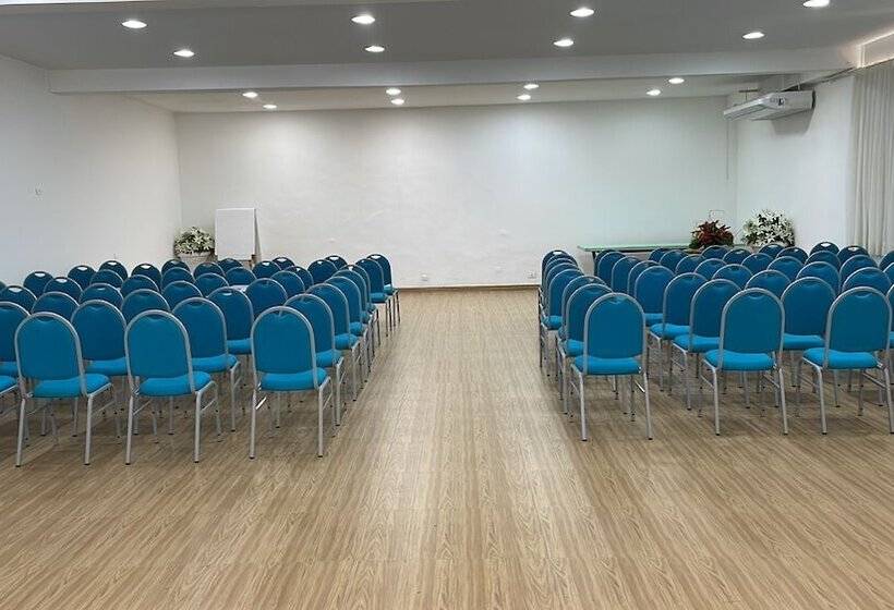 בית מלון כפרי Serrambi Resort