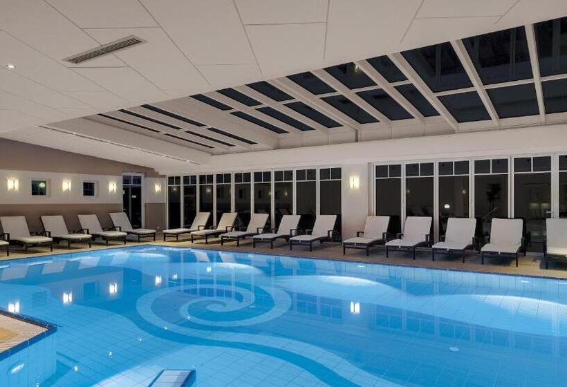 Отель Sonnengut Wellness Therme Spa