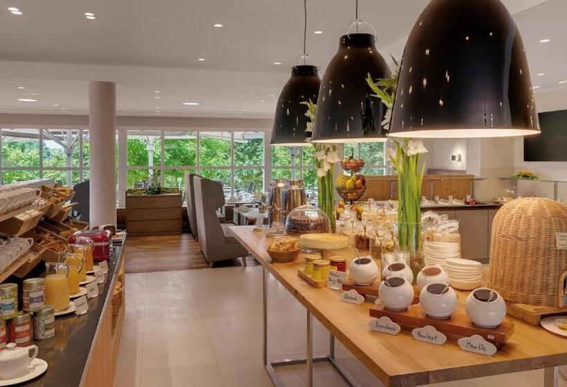 Отель Sonnengut Wellness Therme Spa