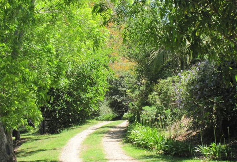 فندق Summerhills Retreat Byron Bay