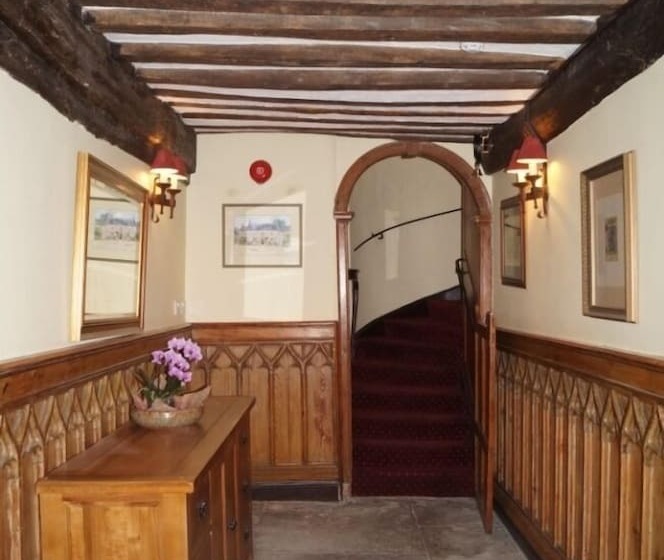 酒店 The Old Priory