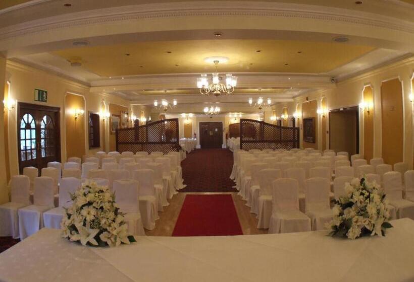 Отель Ty Newydd Country