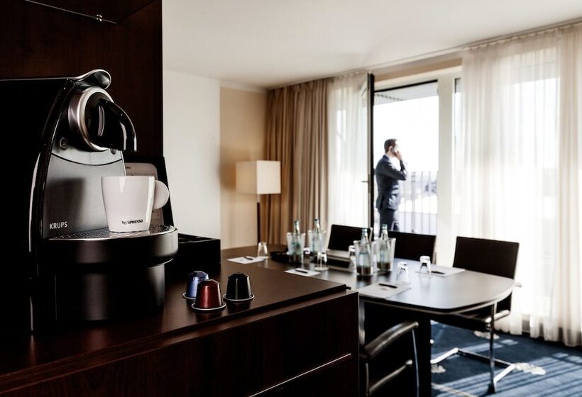 호텔 Vier Jahreszeiten Starnberg