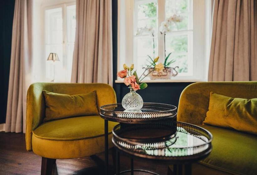 Отель Villa Sorgenfrei & Restaurant Atelier Sanssouci