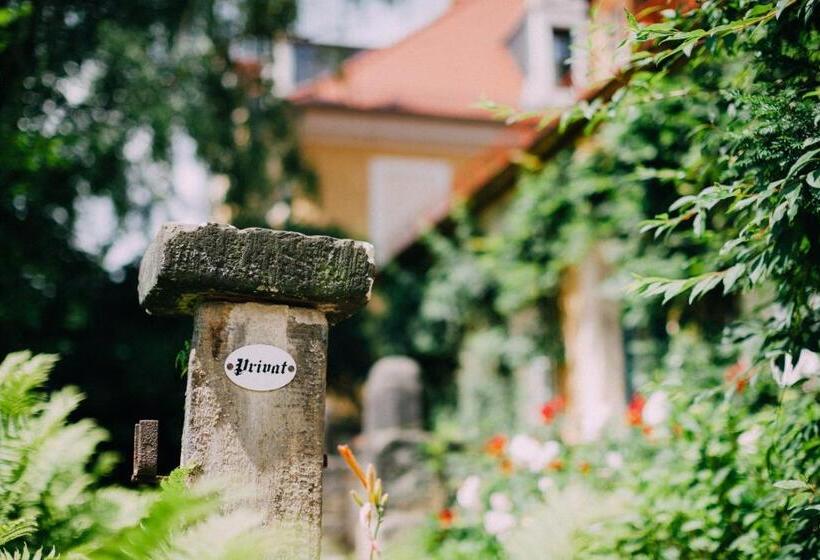 Отель Villa Sorgenfrei & Restaurant Atelier Sanssouci