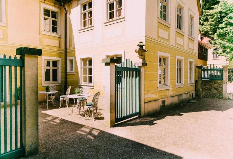 Отель Villa Sorgenfrei & Restaurant Atelier Sanssouci