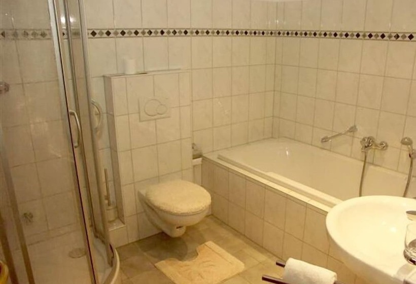 فندق Restaurant Weinhaus Grebel