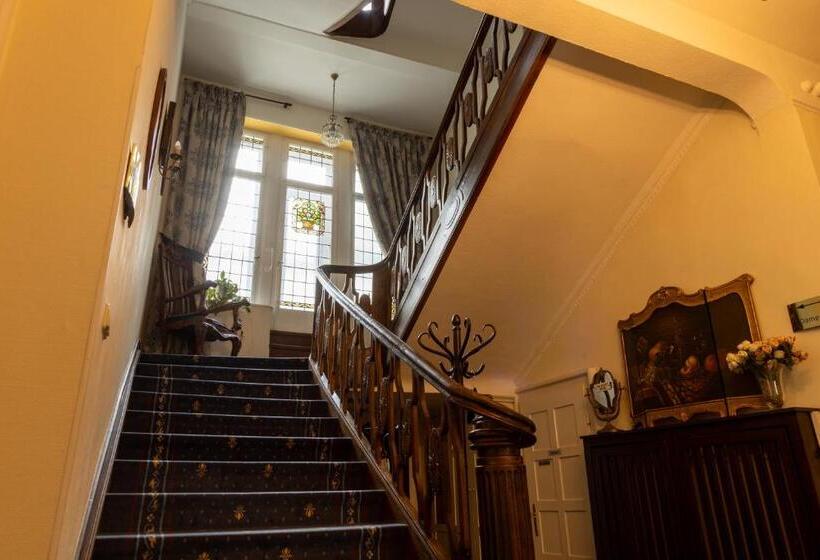 فندق Weisses Haus