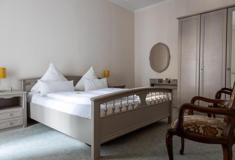 فندق Weisses Haus