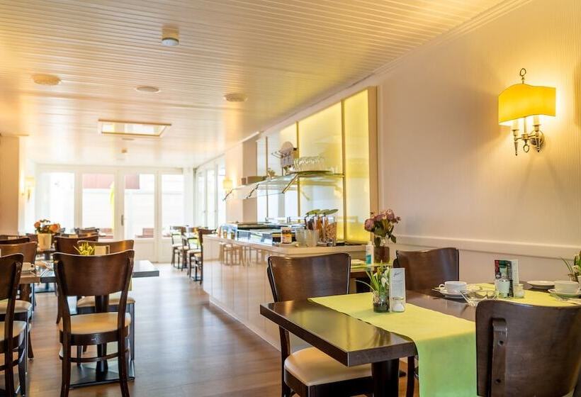 هتل Zum Kuhhirten