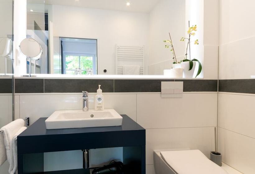 هتل Zum Kuhhirten