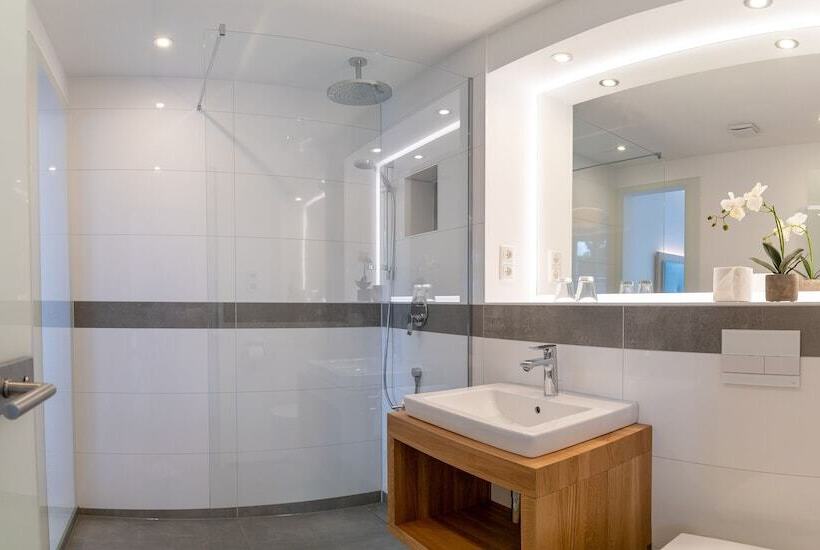 هتل Zum Kuhhirten