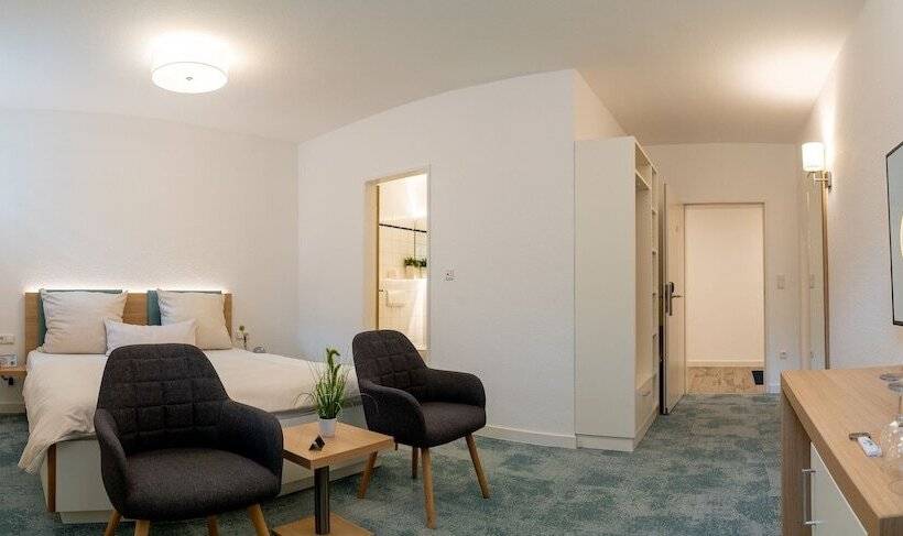 هتل Zum Kuhhirten