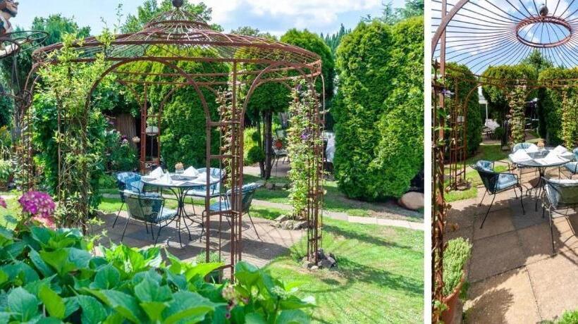 فندق Zur Erholung & Restaurant Amme's Landhaus