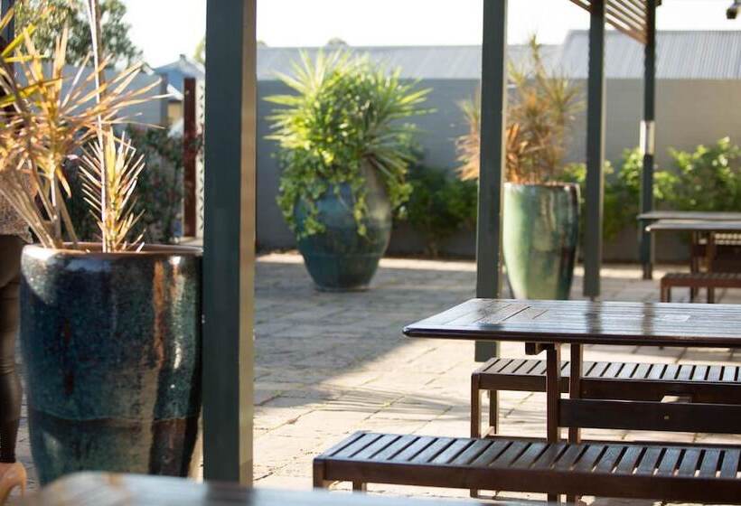 Hunter Gateway Motel