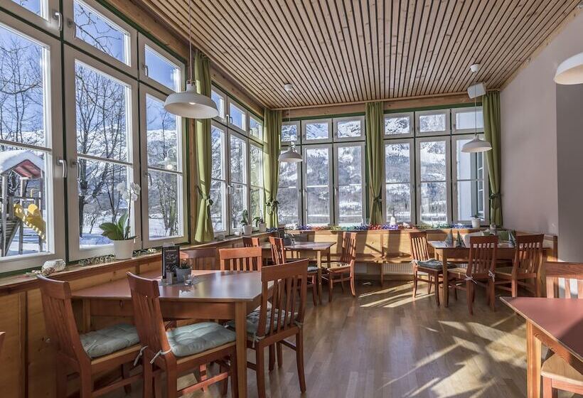 Jufa Hotel Grundlsee