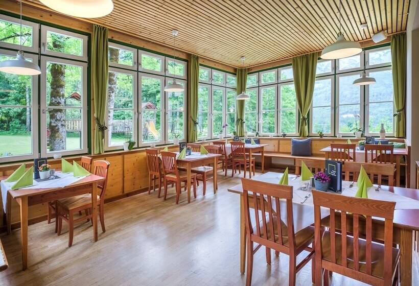 Jufa Hotel Grundlsee