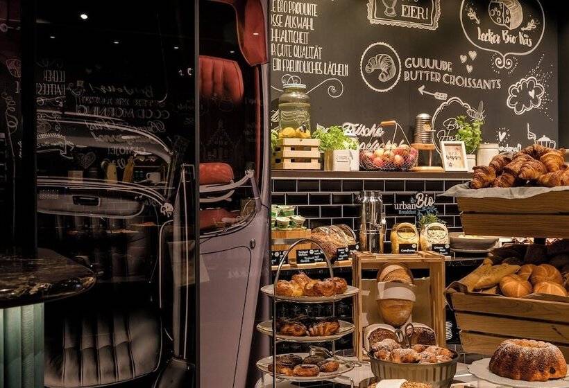 Motel One Frankfurt Eastside