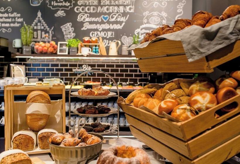 Motel One Frankfurt Eastside