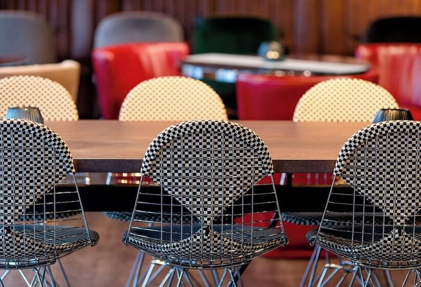 Motel One Frankfurt Eastside