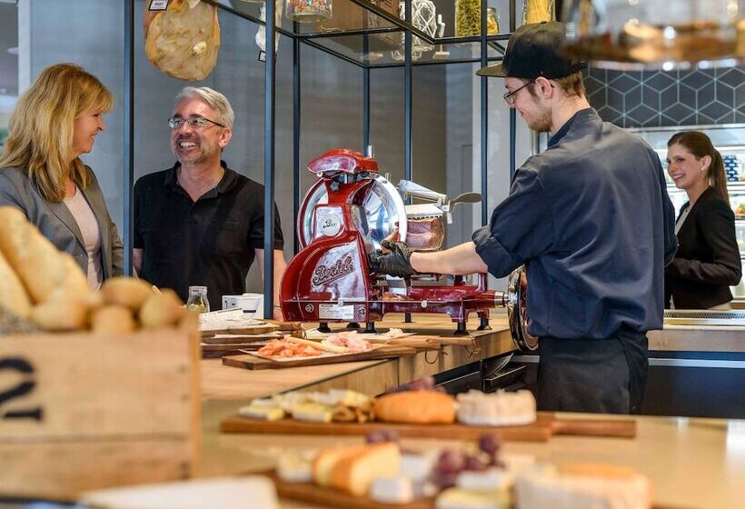 Novotel München Airport Newly Renovated