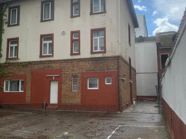 Pension Alpha Frankfurt City Central Station