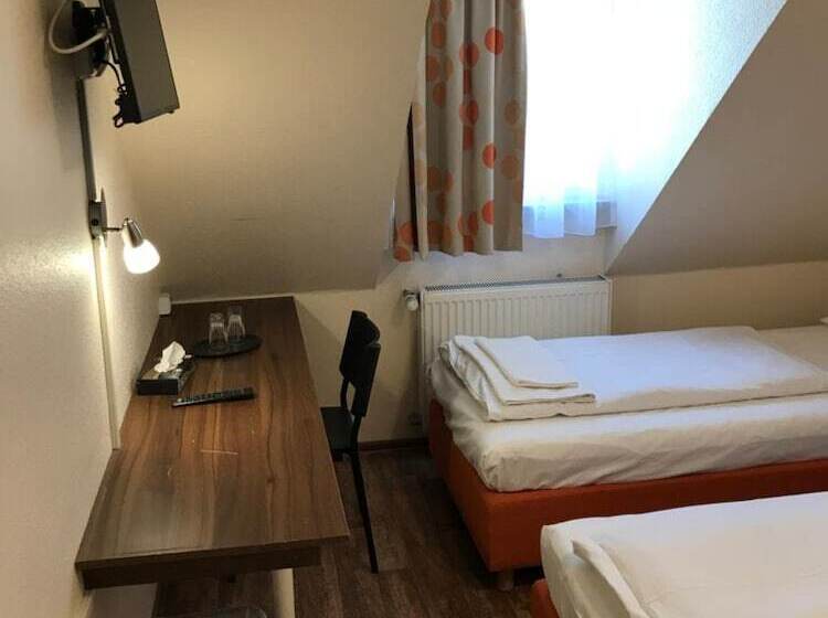 Pension Alpha Frankfurt City Central Station