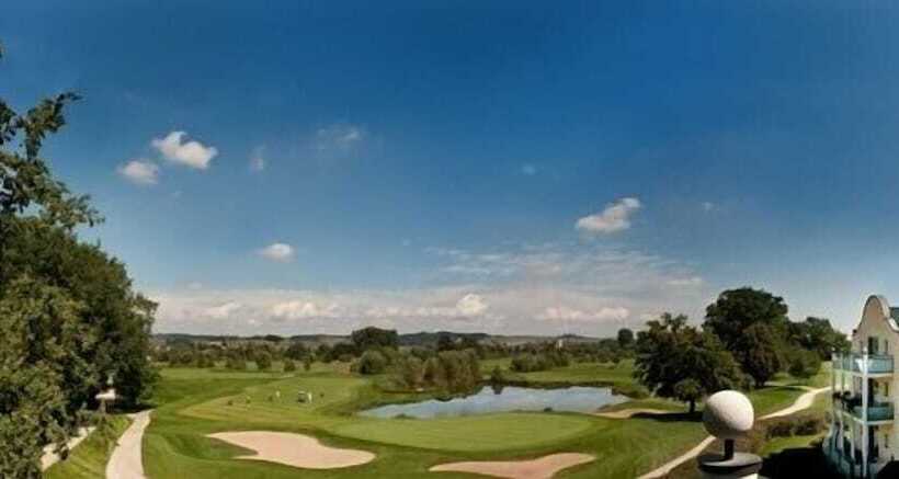 리조트 Golfhotel Gutshof Penning