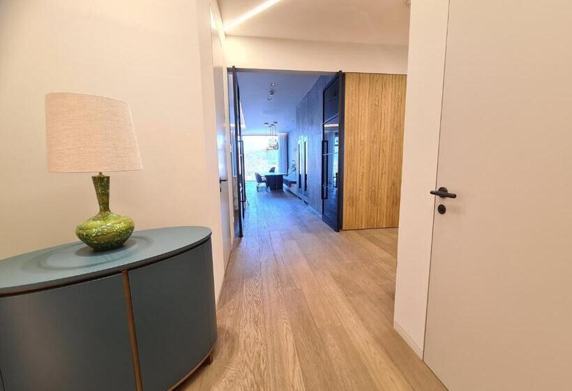 Suiten Aparthotel Aenea
