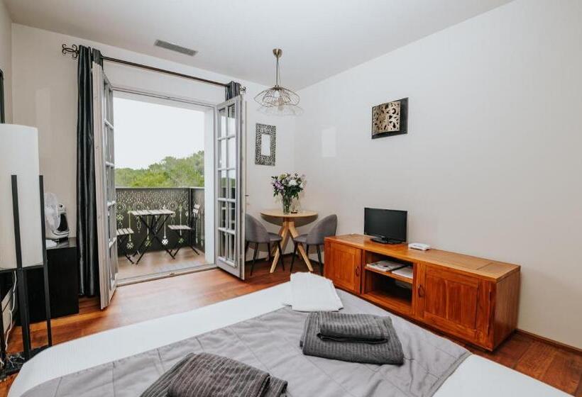 Villa Clara, Résidence Face à L Océan Et Au Golf De Chiberta