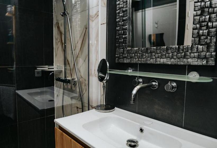 Villa Clara, Résidence Face à L Océan Et Au Golf De Chiberta