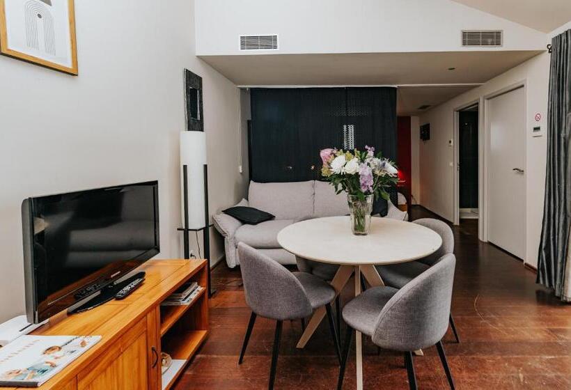 Villa Clara, Résidence Face à L Océan Et Au Golf De Chiberta