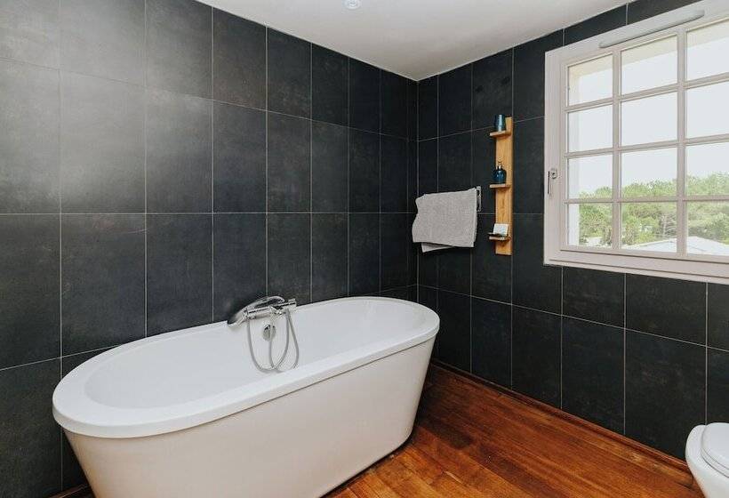 Villa Clara, Résidence Face à L Océan Et Au Golf De Chiberta