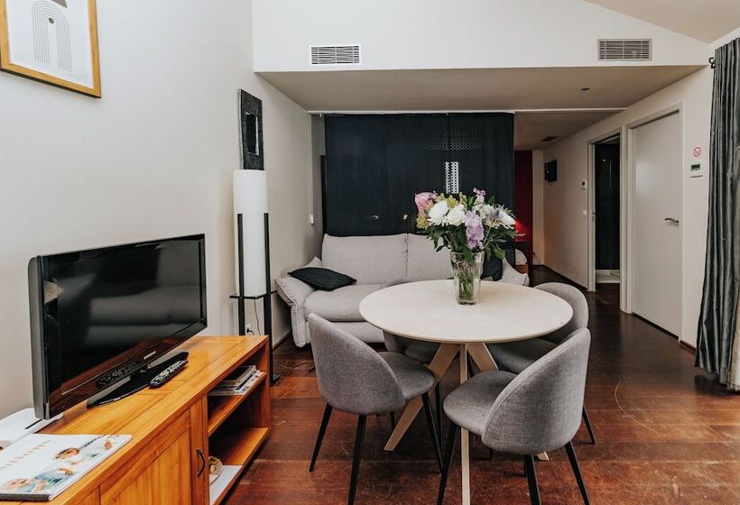 Villa Clara, Résidence Face à L Océan Et Au Golf De Chiberta