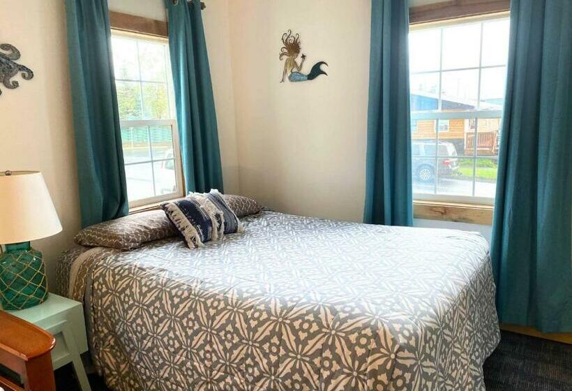 فندق صغير The Tides Inn