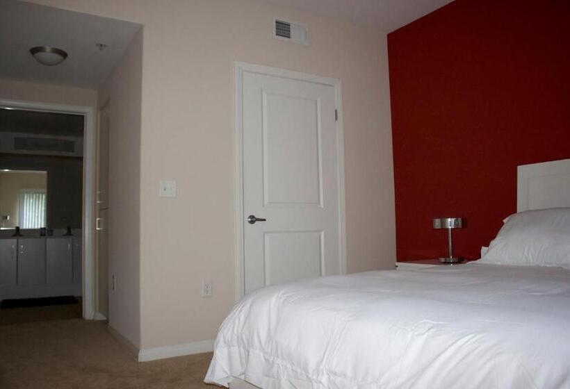 Amazing Apartments Near The Grove