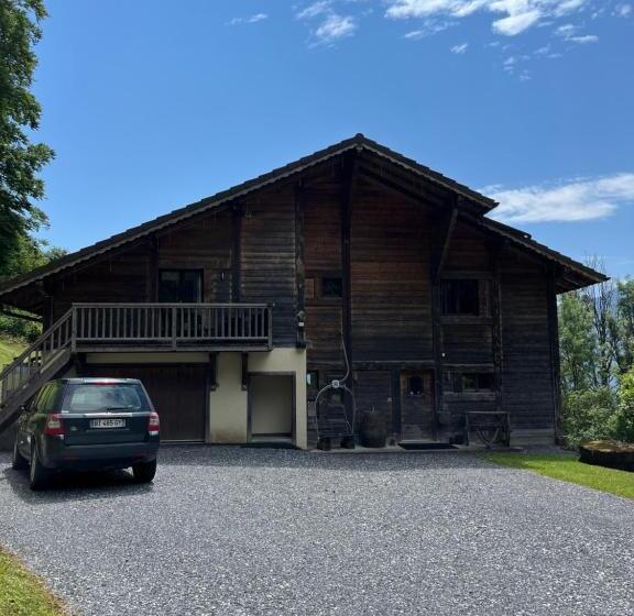 مبيت وإفطار Chalet Le Pery