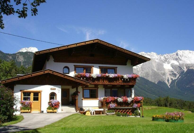 مبيت وإفطار Haus Schweigl