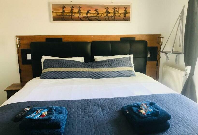 민박 Homestay Harlingen